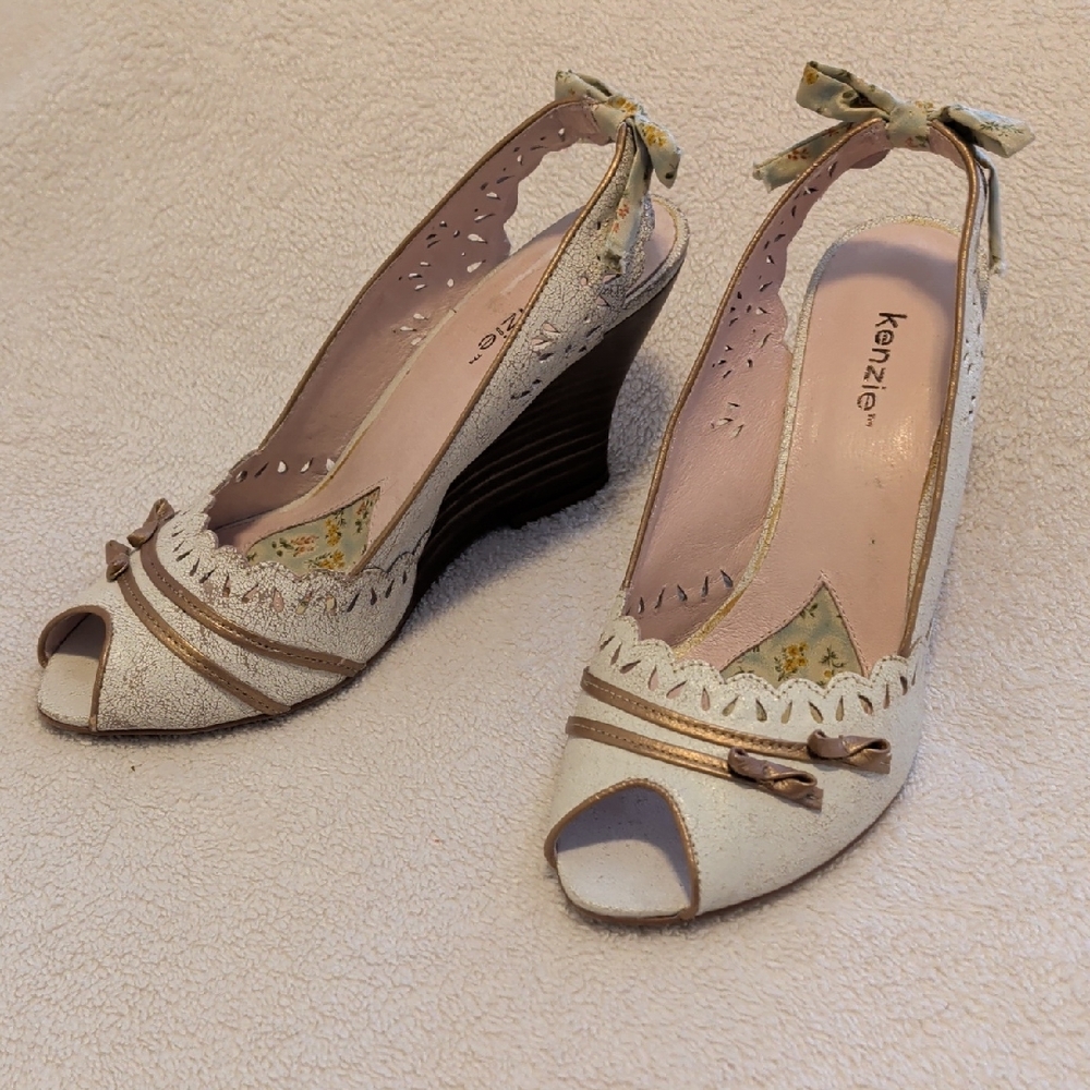 Kensie Cream Floral Peep-Toe Bow Slingback Wedges